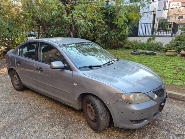 מודעת רכב מאזדה 3