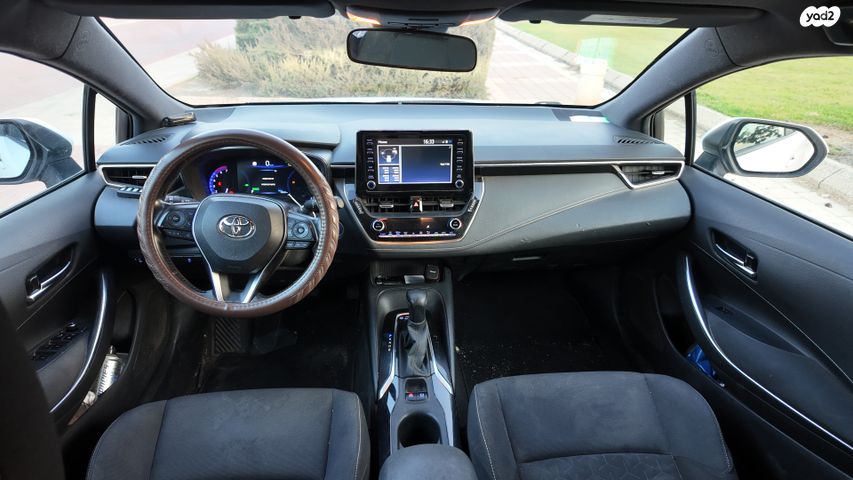 טויוטה קורולה