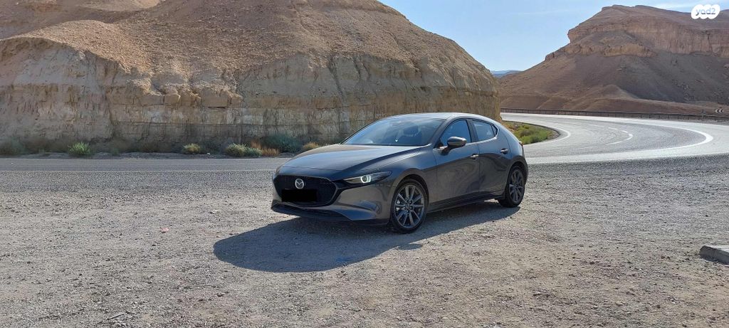 מודעת רכב מאזדה 3