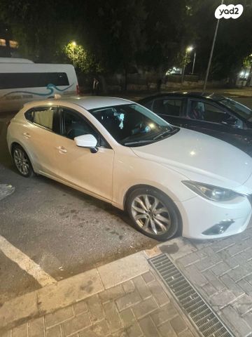 מאזדה 3