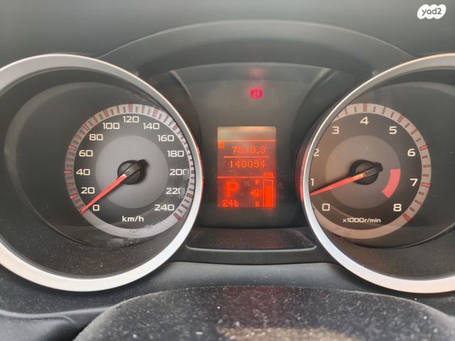 מיצובישי לנסר