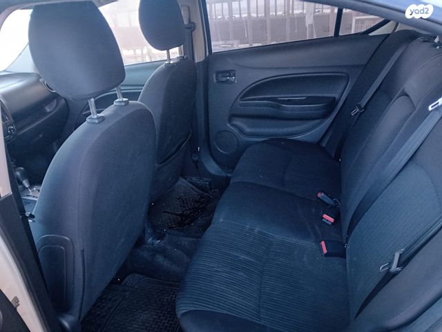 מודעת רכב מיצובישי אטראז'