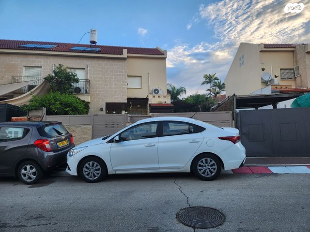 יונדאי אקסנט i25