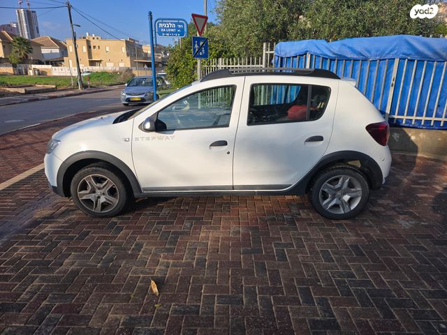 דאצ'יה סנדרו