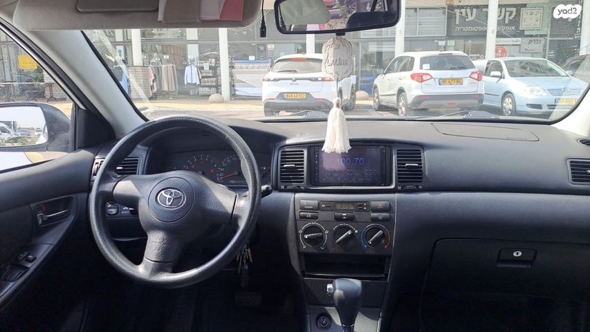 טויוטה קורולה