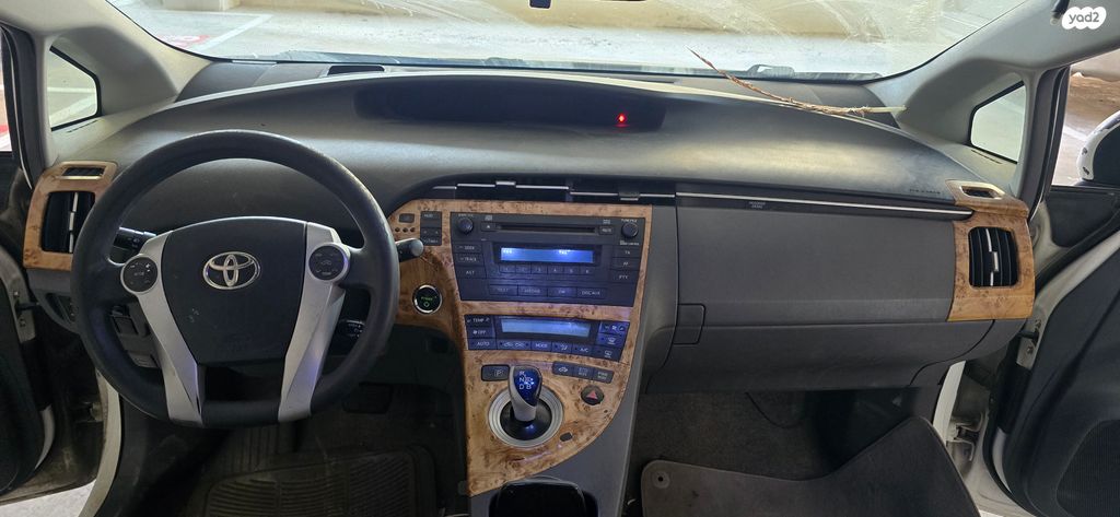 מודעת רכב טויוטה פריוס