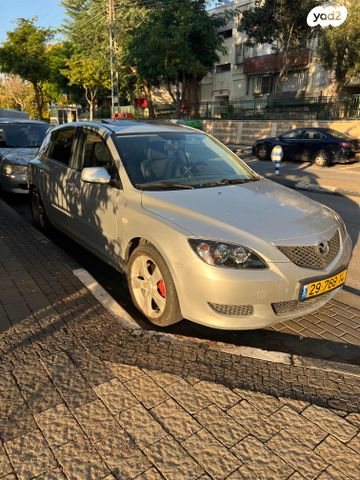 מודעת רכב מאזדה 3