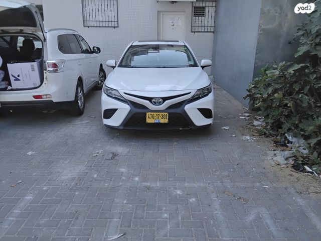 טויוטה קאמרי