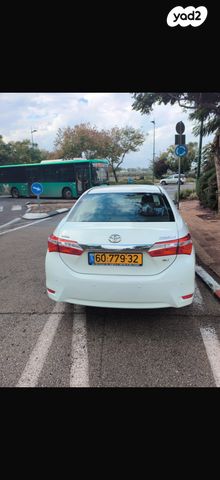 טויוטה קורולה