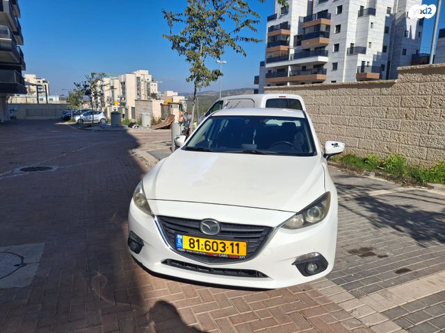 מאזדה 3