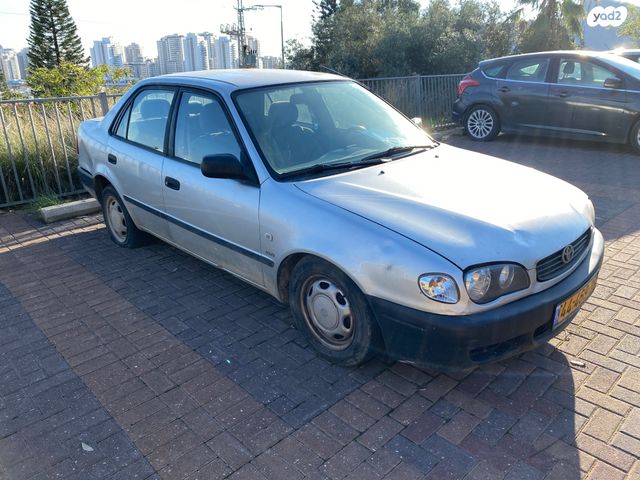 טויוטה קורולה