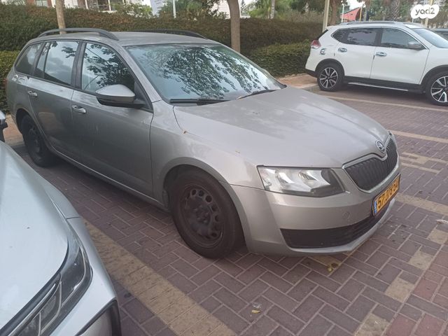 סקודה אוקטביה