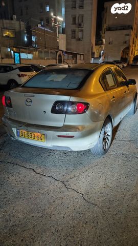 מודעת רכב מאזדה 3