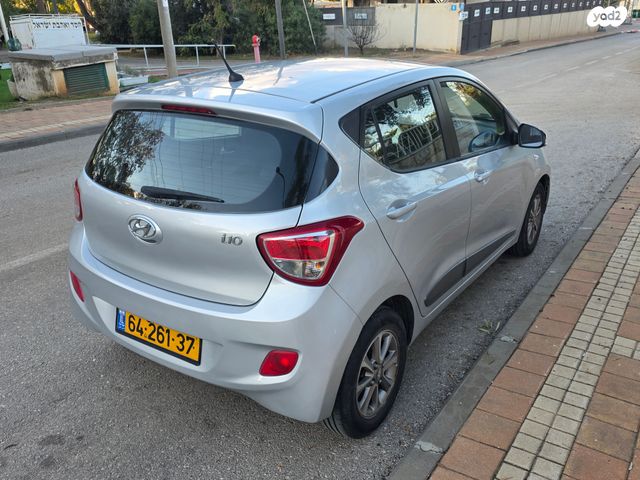 יונדאי i10