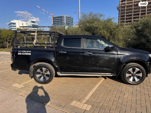 איסוזו די-מקס