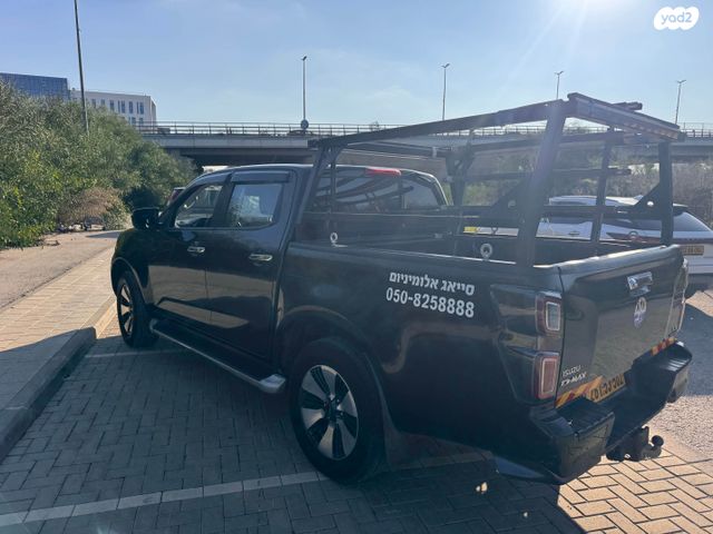 איסוזו די-מקס