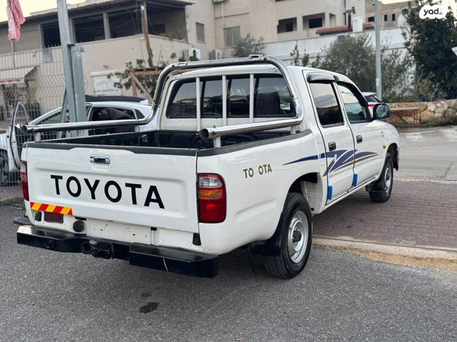 טויוטה היילקס