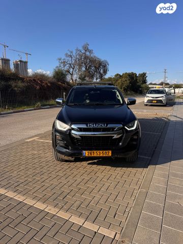 איסוזו די-מקס