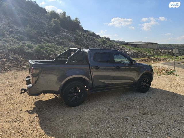 איסוזו די-מקס