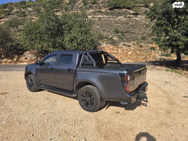 איסוזו די-מקס