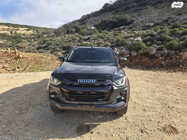 איסוזו די-מקס