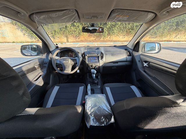 איסוזו די-מקס