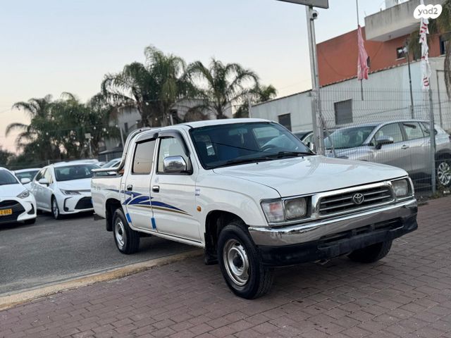 טויוטה היילקס