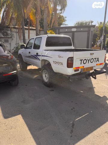 טויוטה היילקס