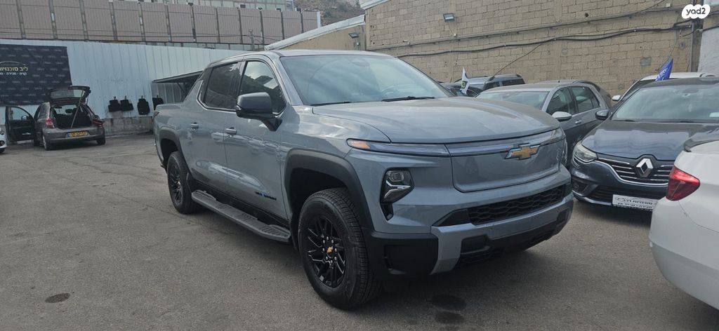 מודעת רכב שברולט סילברדו EV 1