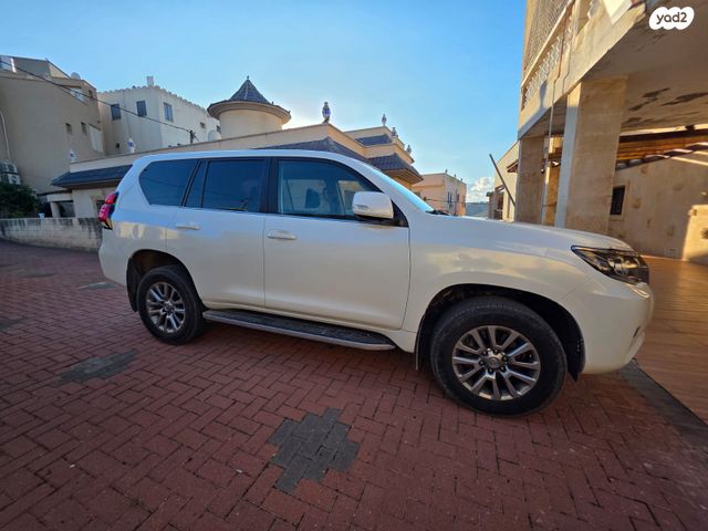 מודעת רכב טויוטה לנד קרוזר
