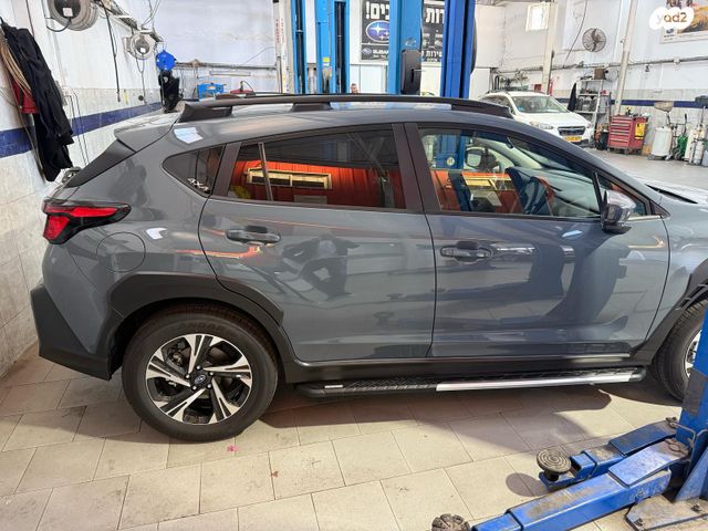 קרוסטרק Luxury אוט׳ 2.0 (152 כ״ס)