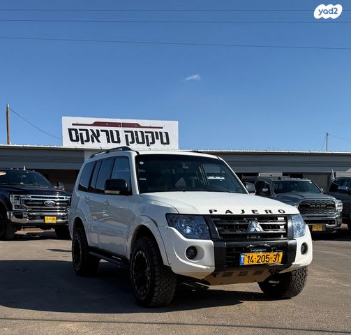 מיצובישי פג'רו