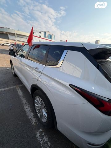 מיצובישי אאוטלנדר