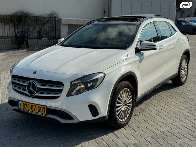 מודעת רכב מרצדס-בנץ GLA