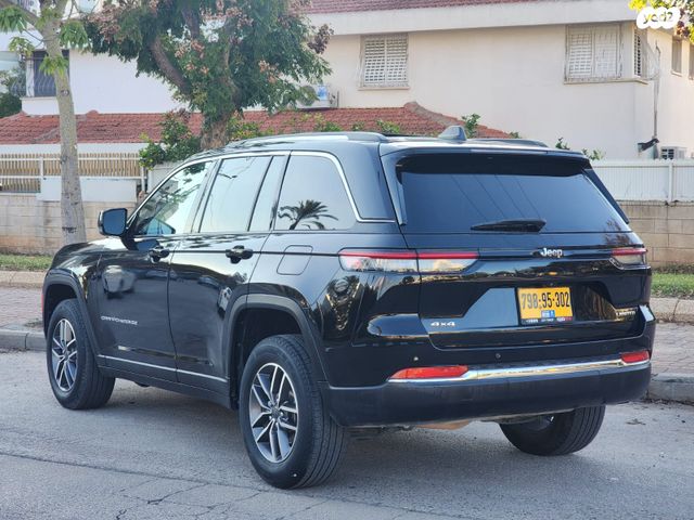 ג'יפ גרנד צ'ירוקי