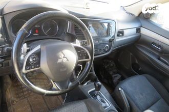 מיצובישי אאוטלנדר