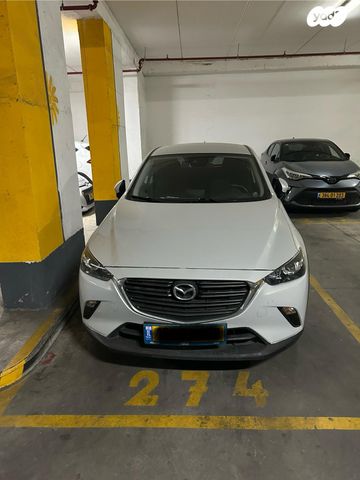 מודעת רכב מאזדה CX-3