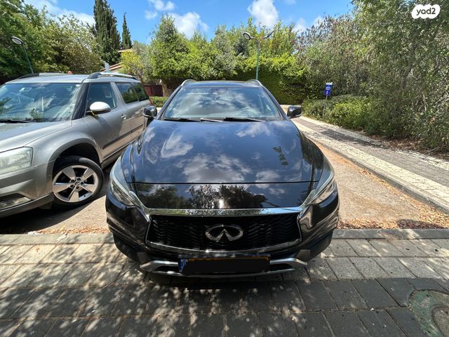 מודעת רכב אינפיניטי QX30