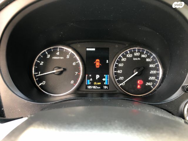 מיצובישי אאוטלנדר