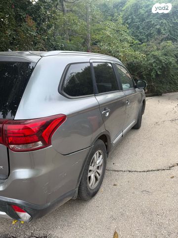 מיצובישי אאוטלנדר