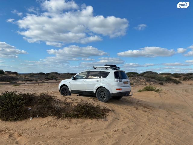 מיצובישי אאוטלנדר