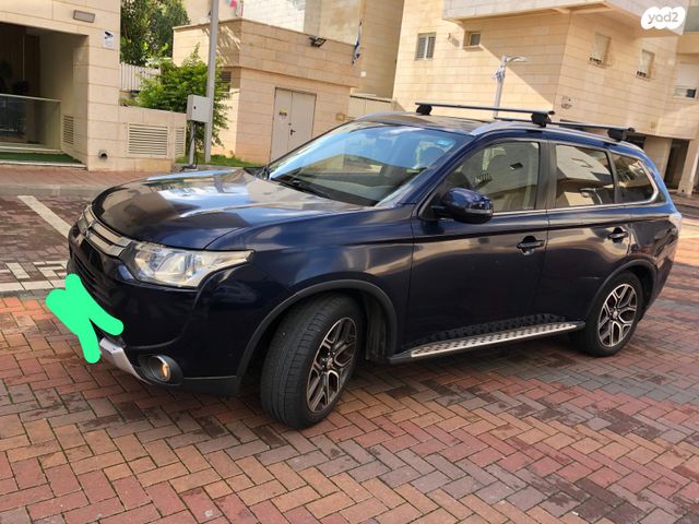 מיצובישי אאוטלנדר