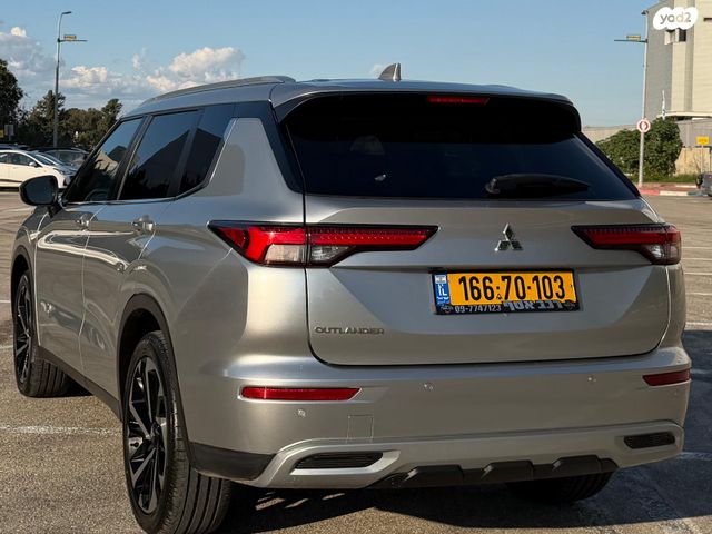 מיצובישי אאוטלנדר