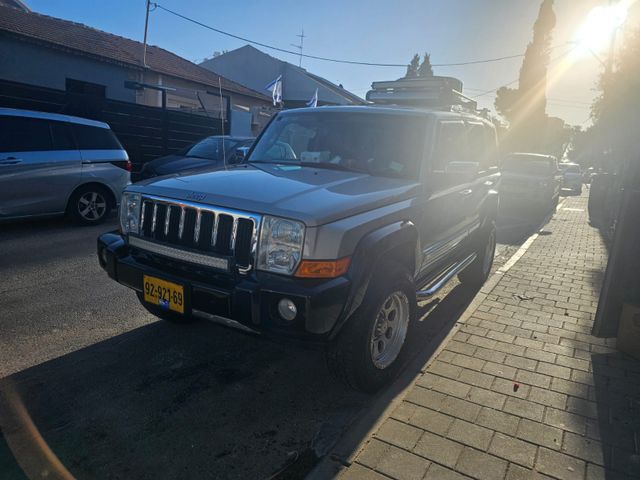 מודעת רכב ג'יפ קומנדר