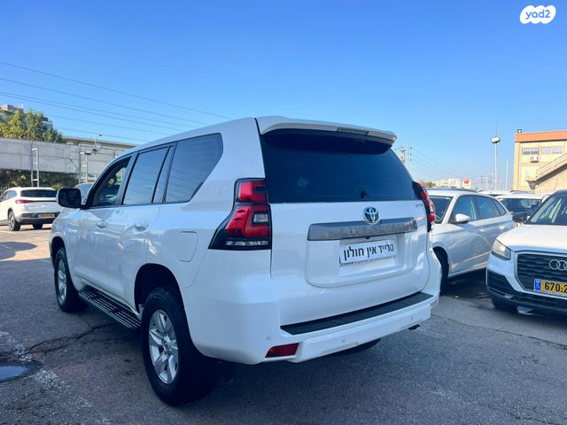 טויוטה לנד קרוזר