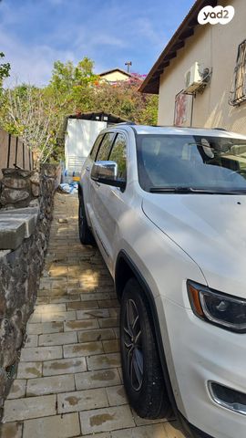 ג'יפ גרנד צ'ירוקי