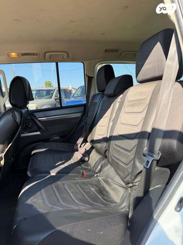 מיצובישי פג'רו