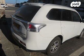 מיצובישי אאוטלנדר