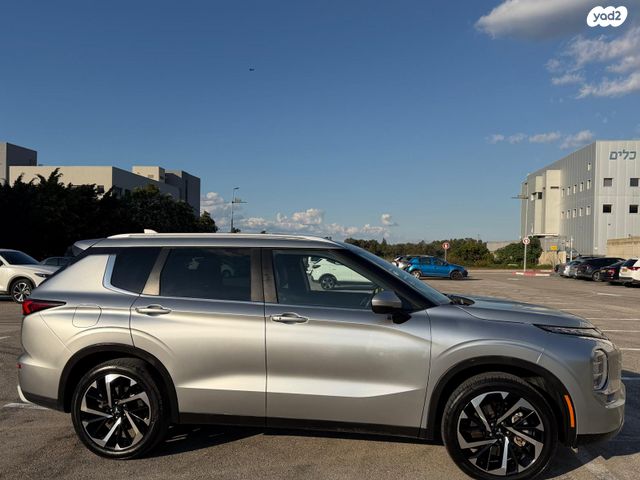 מיצובישי אאוטלנדר