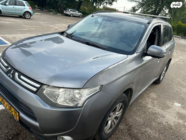 מיצובישי אאוטלנדר